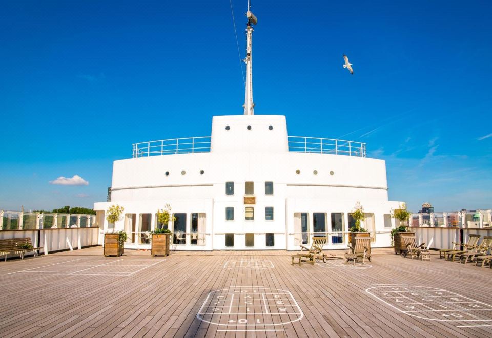 ss Rotterdam Hotel Over view