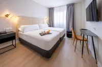 Hotel Cisneros - Parking