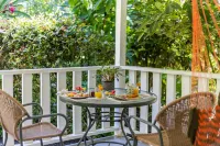 Playa Grande Lodge & Tree House - 朝食