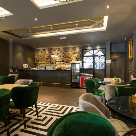 Zetter Suites @ Cameron