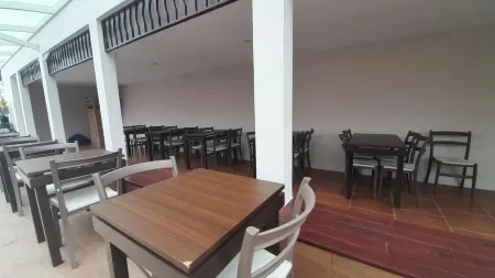 In Villa Garden Resort