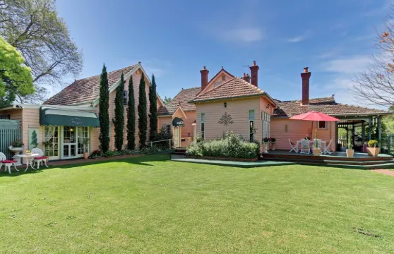 達爾弗魯因住宿加早餐酒店