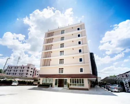 P.A. Thani Hotel Hotels in Nakhon Sawan