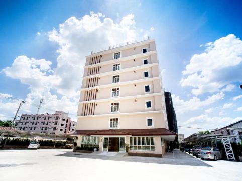 โรงแรม พีเอธานี