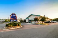 Howard Johnson by Wyndham Columbus Fort Moore Hotels in Columbus