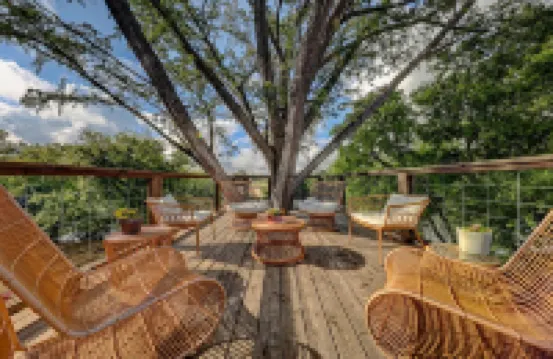 Treetop River Cabins on the Guadalupe River Hoteles en Comfort