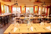 Hotel Base Camp Lodge - les 2 Alpes - Breakfast