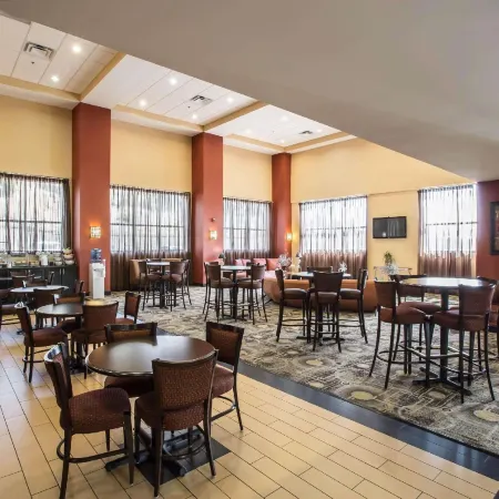 Comfort Suites