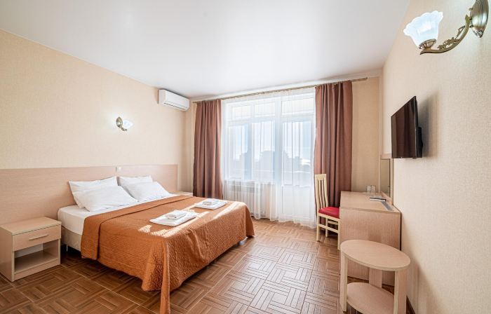 Vozrozhdenie Hotel