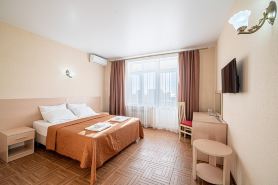 Vozrozhdenie Hotel