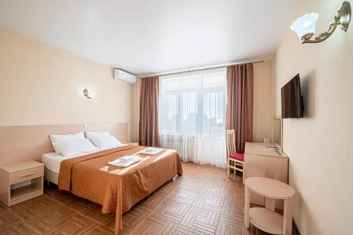 Vozrozhdenie Hotel