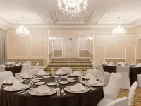 Holiday Inn JOHANNESBURG SUNNYSIDE PARK by IHG Hotels near Emmarentia Dam