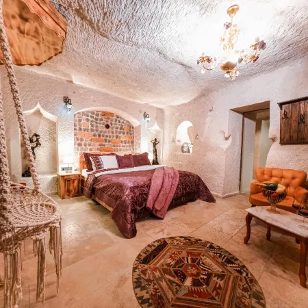 Zeus Cave SUITES