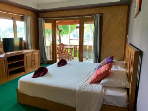 Buasawan Resort & Restaurant Hotels near Keeree Tara Restaurant
