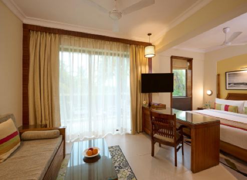 Sea Breeze Sarovar Portico Varca Goa