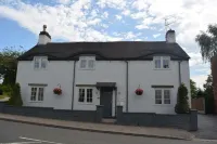 The Cottage at the Dragon