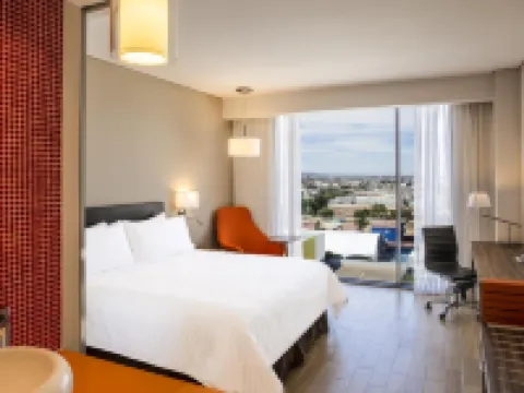 เฟียสตา อินน์ เอ็กซ์เพรส อากวาสกาเลียนเตส โรงแรมในอากวาสกาเลียนเตส