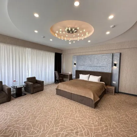 Astor Hotel