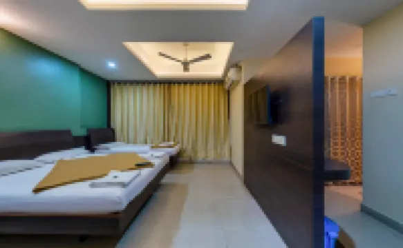 Hotel RadhaKrishna-Couple Friendly