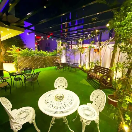 Rose Palace Hotel, Gulberg