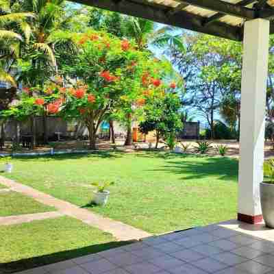 Hotel Coral Bay Hotel Exterior