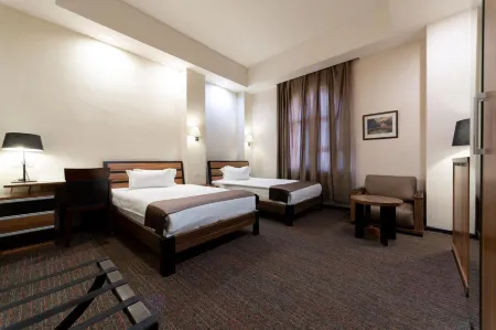 Bass Boutique Hotel