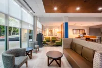 Holiday Inn Express & Suites Atlanta Airport NE - Hapeville Hotels in Hapeville