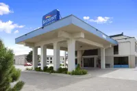 Baymont by Wyndham Hays Hotel a 