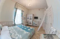 Dom Truvellera Guest House Hotels in Peterhof