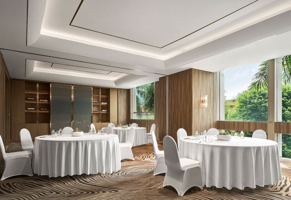 JW 메리어트 호텔 수영장