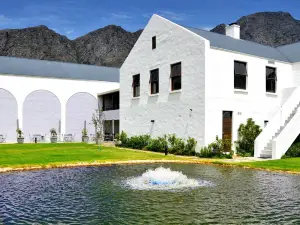 Holden Manz Country House