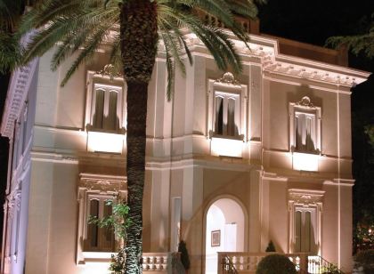 Hotel Flora
