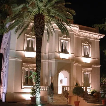Hotel Flora