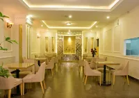 Elegant Hotel Hotel a Trà Đa