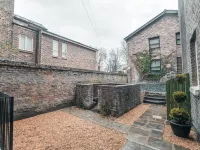 Clarence Street Town House Hotels near Bold St