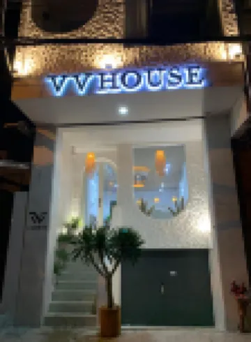VV House and Cinema 1 - Homestays
