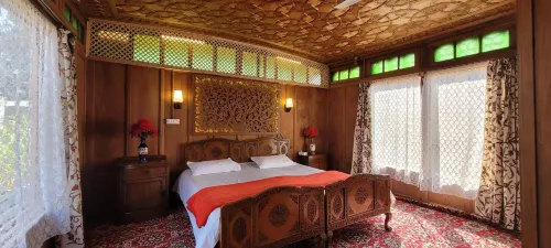 Lily of the World Houseboat