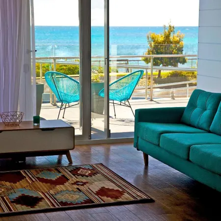 Penguin Beachfront Apartments