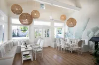 Paradise Inn - Adult Exclusive