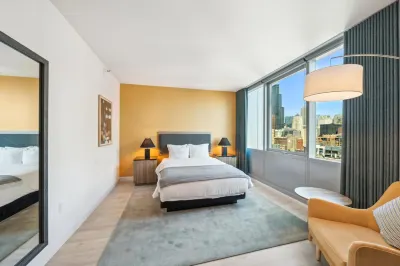 Sentral Michigan Avenue Hotels in Chicago Loop