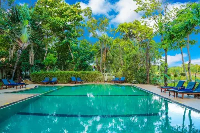Pelwehera Village Resort Các khách sạn gần The Calm Resort & Spa