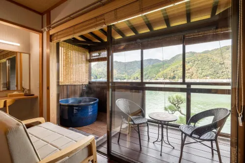 Riverside Maruyama - Pemandangan Pantai