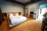 M Place 판 호텔