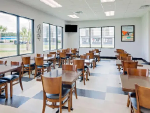 Howard Johnson by Wyndham Florence Hotels in Florence