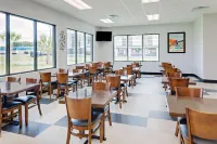 Howard Johnson by Wyndham Florence