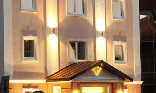 Avenue Park Hotel