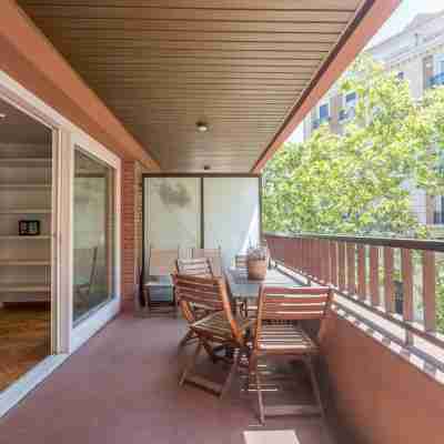 Classic Executive Bonanova Apartment Others