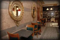 Shale Hotels in Shakhty