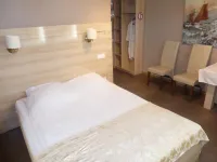 Baltika Hotel - ที่มีบาร์