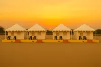 Melody Moon Desert Camp & Resort - parcheggio